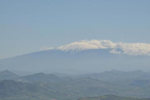 Etna gezien uit Pergusa